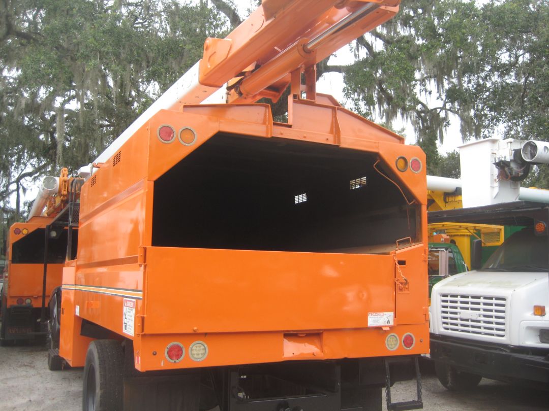 2010 FORD F750 XL Super Duty - Image 5